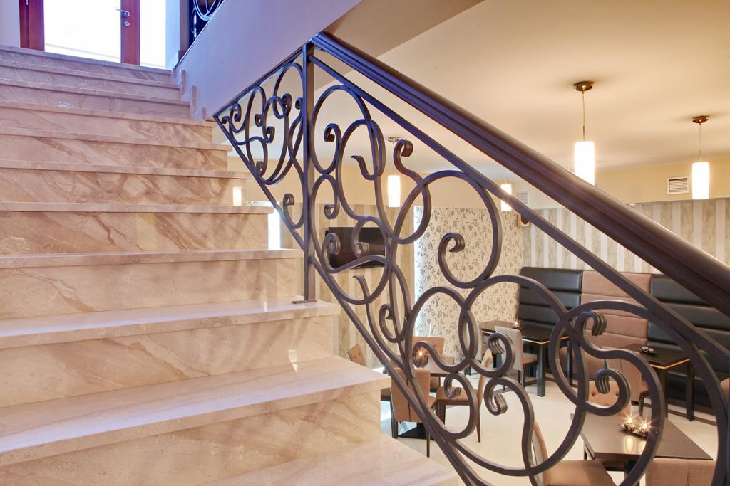 Garni Hotel Tema Nova Τσάτσακ Εξωτερικό φωτογραφία