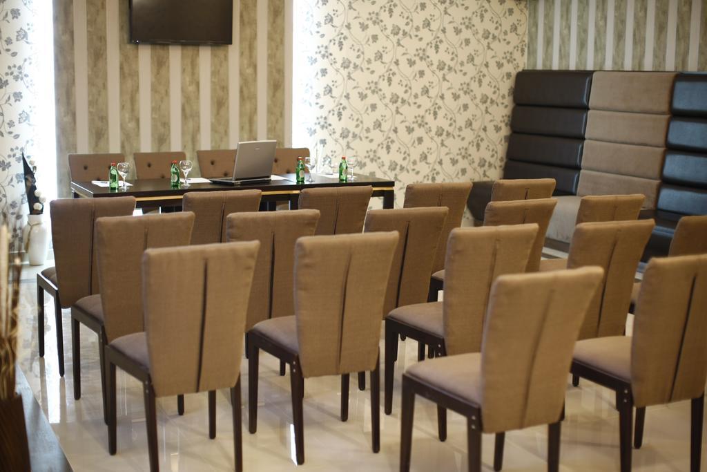 Garni Hotel Tema Nova Τσάτσακ Εξωτερικό φωτογραφία
