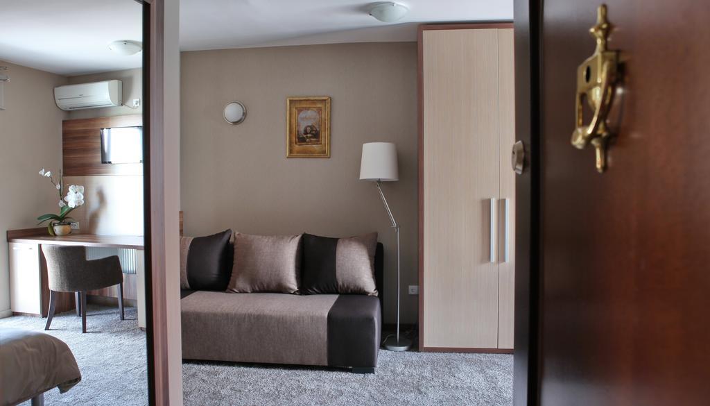 Garni Hotel Tema Nova Τσάτσακ Δωμάτιο φωτογραφία