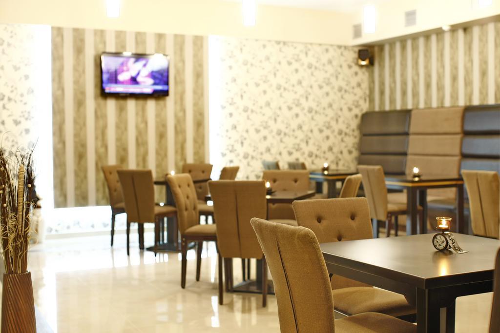 Garni Hotel Tema Nova Τσάτσακ Εξωτερικό φωτογραφία