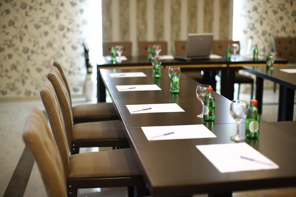 Garni Hotel Tema Nova Τσάτσακ Εξωτερικό φωτογραφία