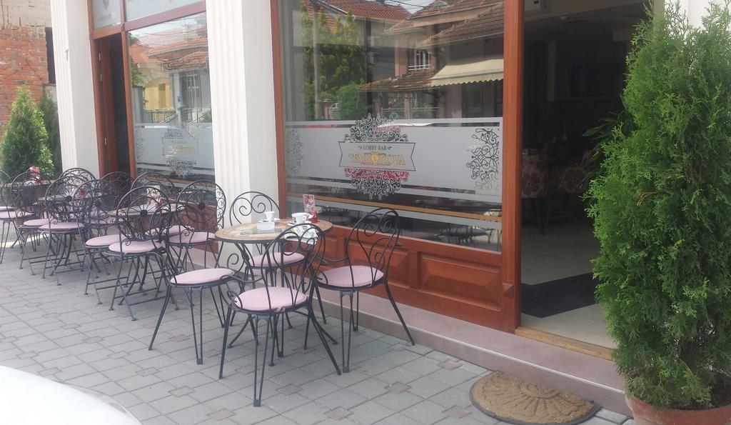 Garni Hotel Tema Nova Τσάτσακ Εξωτερικό φωτογραφία